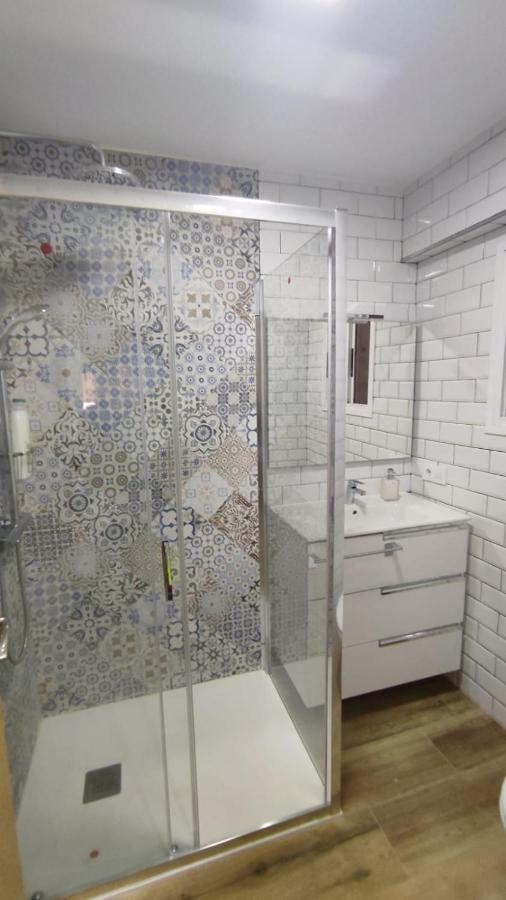 Solymar Poniente Apartamento Recien Reformado A 3 Min De Playa Poniente Y Del Centro Parking Opcional ベニドルム エクステリア 写真