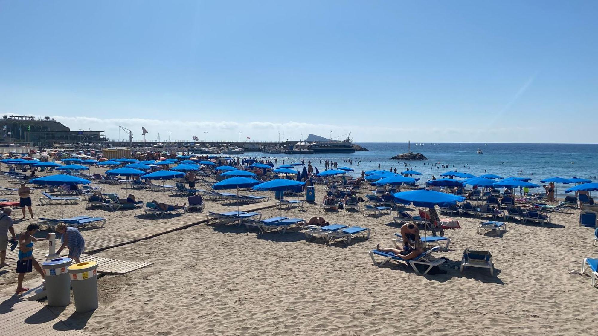 Solymar Poniente Apartamento Recien Reformado A 3 Min De Playa Poniente Y Del Centro Parking Opcional ベニドルム エクステリア 写真